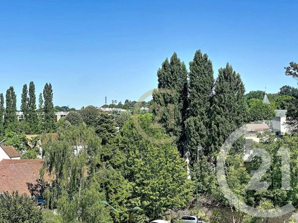 Appartement F3 à vendre  3 pièces - 77,46 m 2   LE CHESNAY  - 78