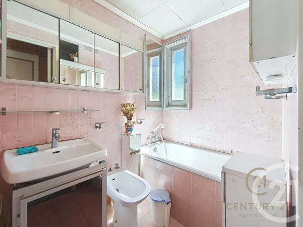 Appartement F5 à vendre  4 pièces - 92,84 m 2   TORCY  - 77