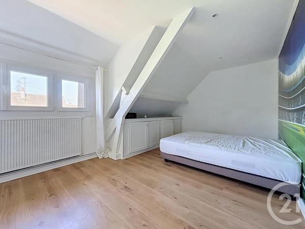 Maison à vendre  6 pièces - 136,40 m 2   CHARTRES  - 28