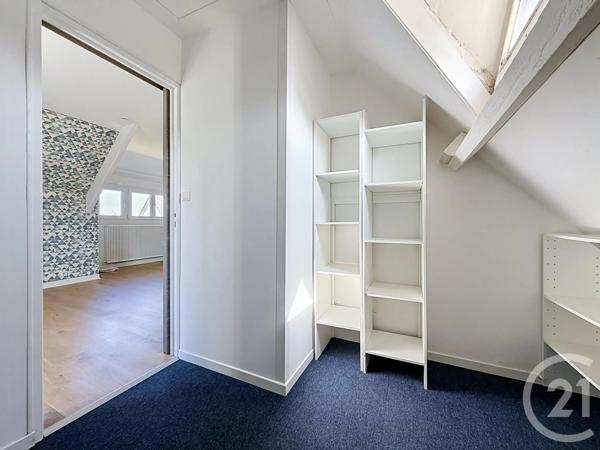 Maison à vendre  6 pièces - 136,40 m 2   CHARTRES  - 28