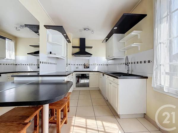Maison à vendre  6 pièces - 136,40 m 2   CHARTRES  - 28