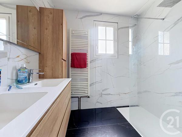 Maison à vendre  6 pièces - 136,40 m 2   CHARTRES  - 28