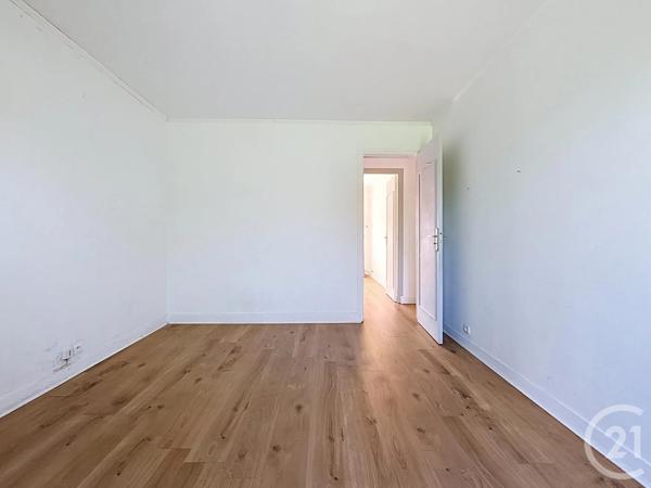 Maison à vendre  6 pièces - 136,40 m 2   CHARTRES  - 28