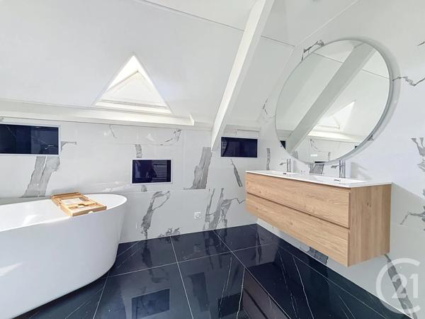 Maison à vendre  6 pièces - 136,40 m 2   CHARTRES  - 28