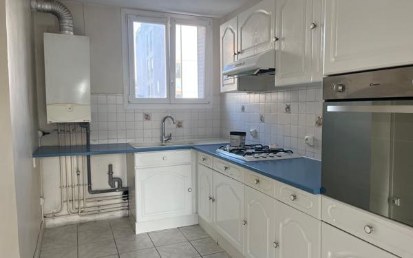 Appartement à louer    3 pièces • 48,85 m2 Bourges