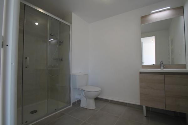 A louer ROGNAC (13), T2 Lumineux avec Terrasse