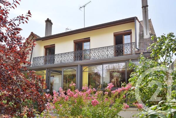 Maison à vendre  8 pièces - 160 m 2   CROSNE  - 91