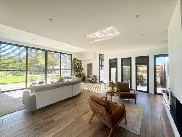 Maison 7 pièces 210 m² Saint Barthélemy d'Anjou