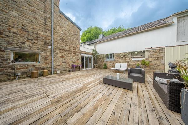 PROPRIÉTÉ D’EXCEPTION – VUE SUR LE BLAVET – GRANGE DE 200 m² À FORT POTENTIEL