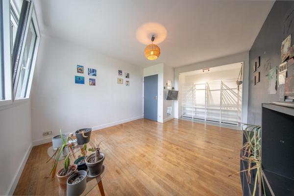 PROPRIÉTÉ D’EXCEPTION – VUE SUR LE BLAVET – GRANGE DE 200 m² À FORT POTENTIEL