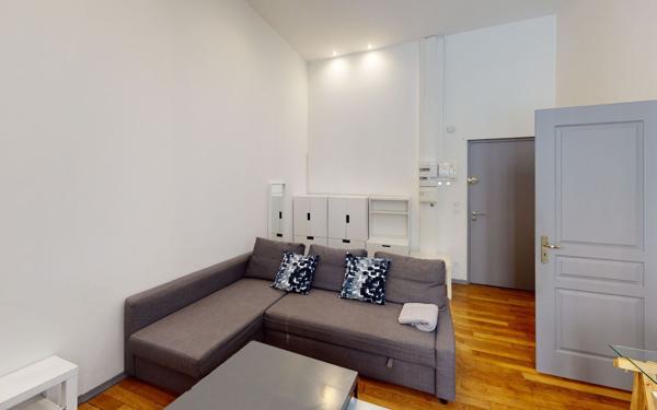 Appartement à louer    1 pièce • 23,79 m2 Saint-Étienne