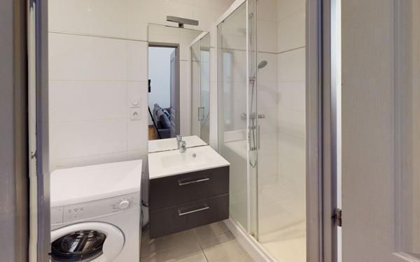 Appartement à louer    1 pièce • 23,79 m2 Saint-Étienne