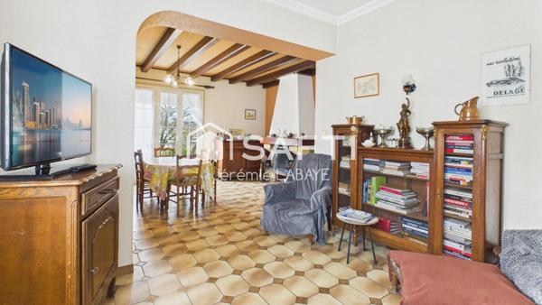 Maison avec vie de plain-pied, sous-sol complet