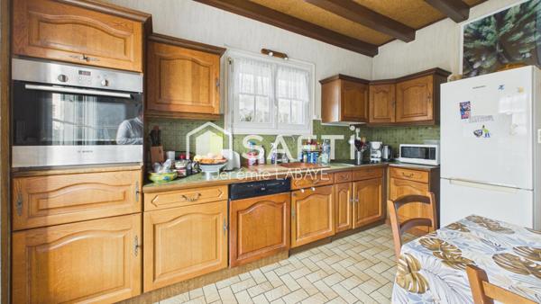 Maison avec vie de plain-pied, sous-sol complet