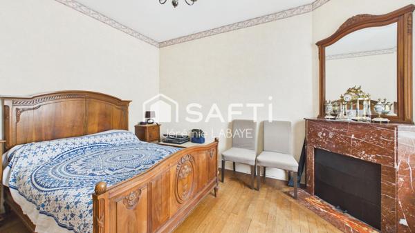 Maison avec vie de plain-pied, sous-sol complet