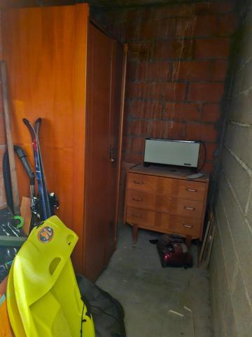 studio avec une spacieuse pièce de vie