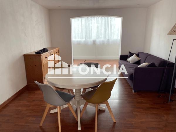 Location Studio meublé 30.23 m² - RESIDENCE LA JOIE Six Fours Les Plages 83140