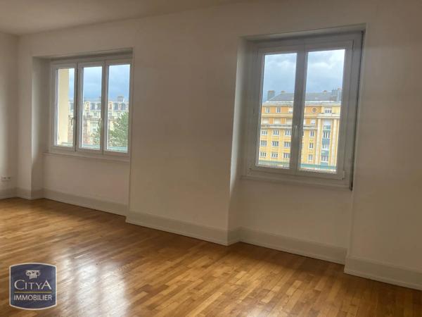 Appartement à louer 3 pièces 70.14m² Belfort (90000)