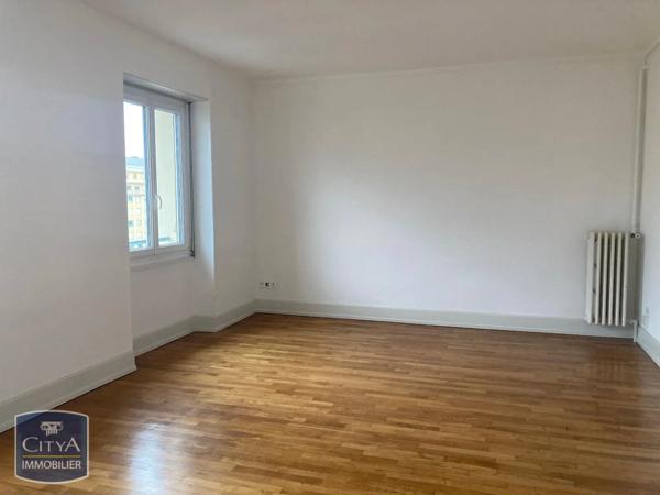 Appartement à louer 3 pièces 70.14m² Belfort (90000)