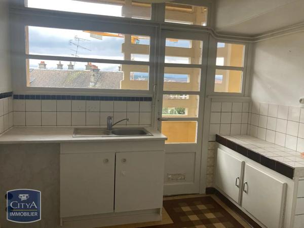 Appartement à louer 3 pièces 70.14m² Belfort (90000)