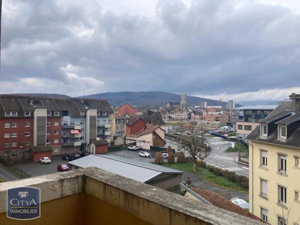 Appartement à louer 3 pièces 70.14m² Belfort (90000)