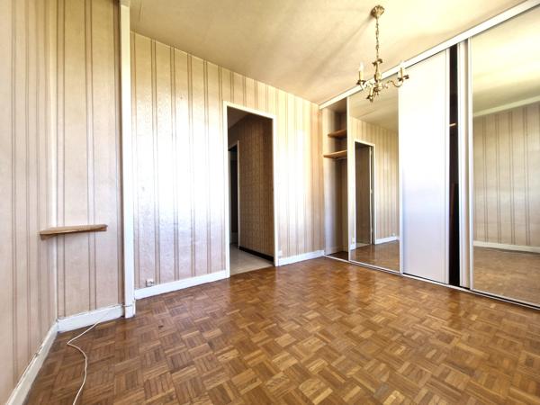 BRON APPARTEMENT T3
