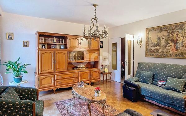 Appartement à vendre    4 pièces • 92 m2 Compiègne