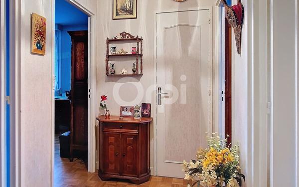 Appartement à vendre    4 pièces • 92 m2 Compiègne