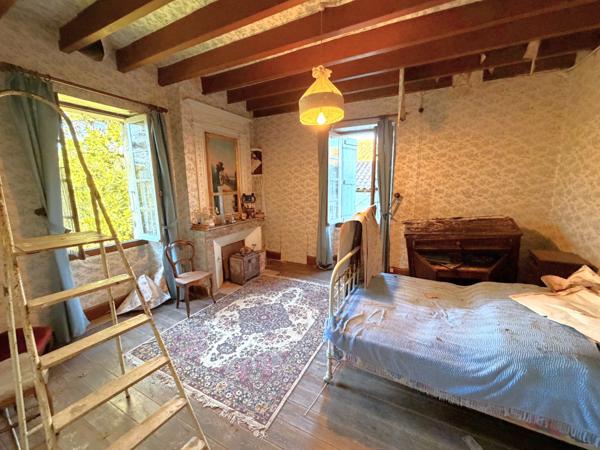 Saint-Vite (47500) Demeure de charme du XIX eme à réhabiliter sur 1 hectare