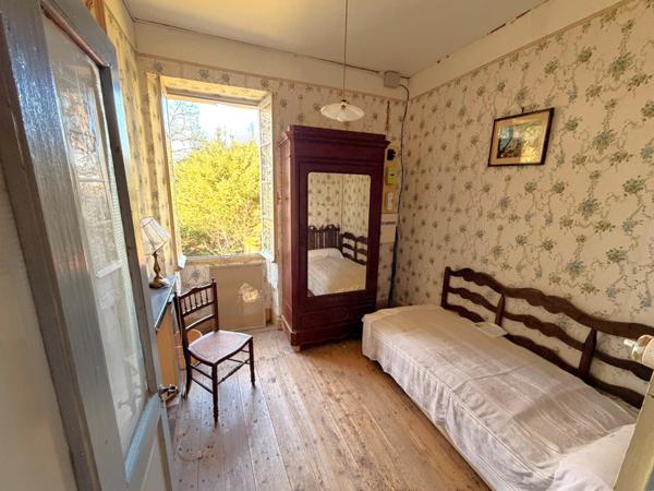 Saint-Vite (47500) Demeure de charme du XIX eme à réhabiliter sur 1 hectare