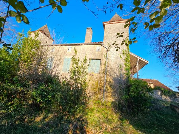 Saint-Vite (47500) Demeure de charme du XIX eme à réhabiliter sur 1 hectare