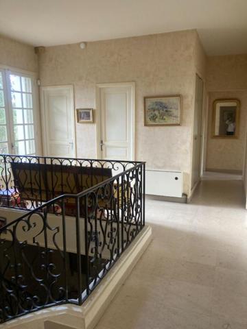 Demeure  9 pièce(s) 260 m2