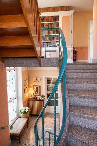 Clermont-Ferrand / Maison de caractère rénovée avec jardin et accès indépendant / 11 pièces 245 m²