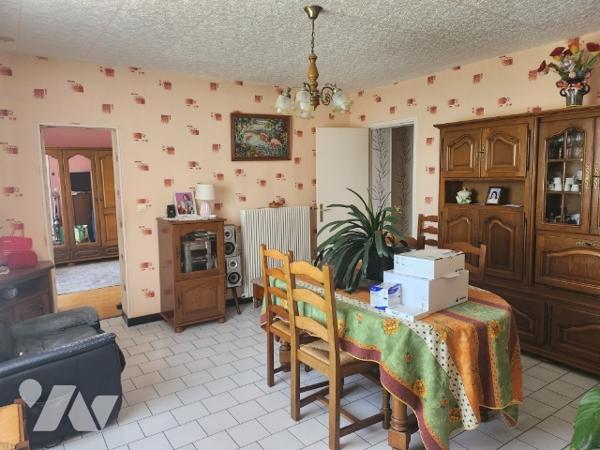 Une cour masure traditionnelle