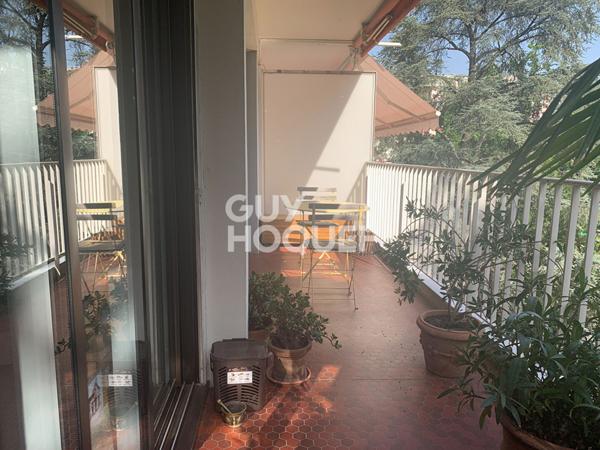 Grand appartement T3 dans une résidence de standing - PAU (64000)