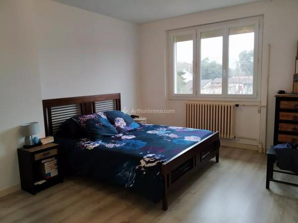 Vente                                                      Maison de ville
                        
                     8 pièces                      167 m2                     à Carmaux