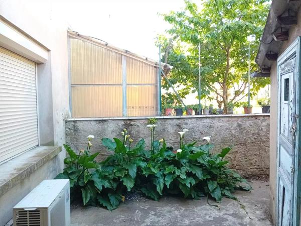 Vente                                                      Maison de ville
                        
                     8 pièces                      167 m2                     à Carmaux