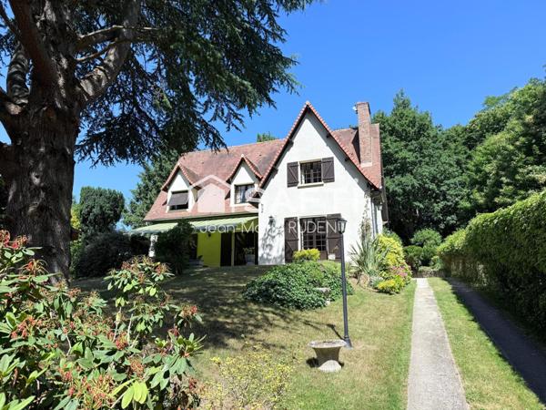 Maison 6 pièces - 4 chambres - 169m2 sur 2000m2