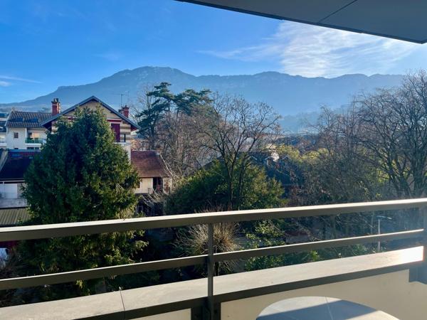 Aix les Bains centre ville  - T1 meublé équipé étage élevé vue dégagée !