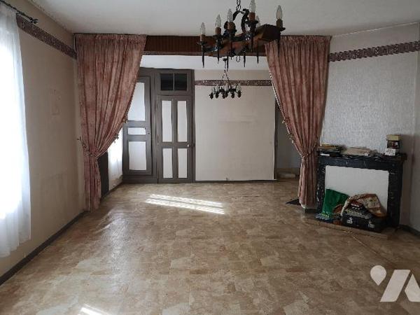 Saint-Dizier, maison de ville de 6 pièces principales