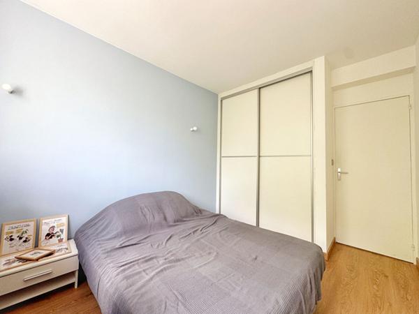 Au coeur du quartier Plein Sud, un superbe appartement T3 entièrement rénové - proche de toute commodité - idéal premier achat.