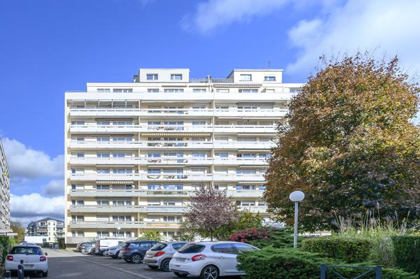 Magnifique duplex en Attique esprit rooftop Lumineux