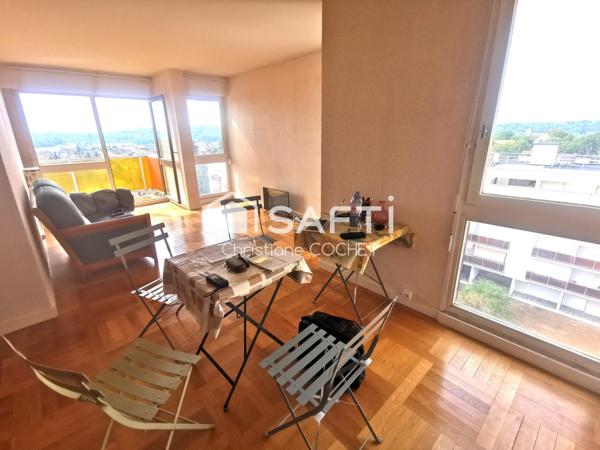 Appartement T3 avec balcon, cave et box en sous-sol à 6mns à pieds de la gare de Melun