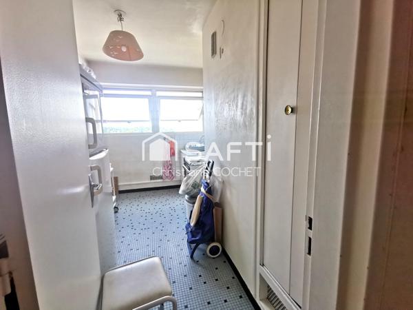Appartement T3 avec balcon, cave et box en sous-sol à 6mns à pieds de la gare de Melun