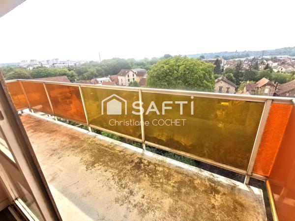 Appartement T3 avec balcon, cave et box en sous-sol à 6mns à pieds de la gare de Melun