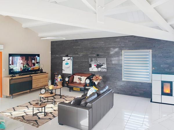 Maison d’architecte vue unique sur le Veillon