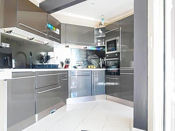 Maison d’architecte vue unique sur le Veillon