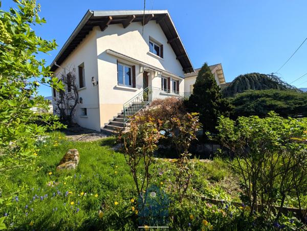 Maison 6 pièce(s) 5 chambre(s) 170 m²