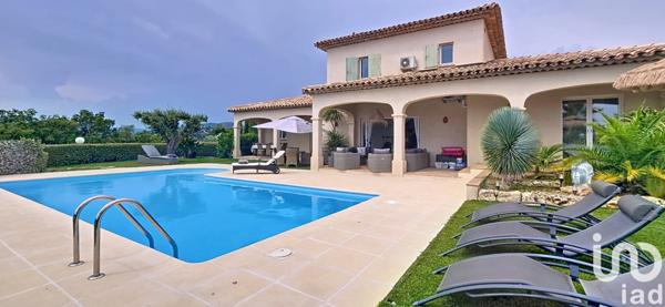 Maison à vendre 4 pièces 140 m² Sainte-Maxime