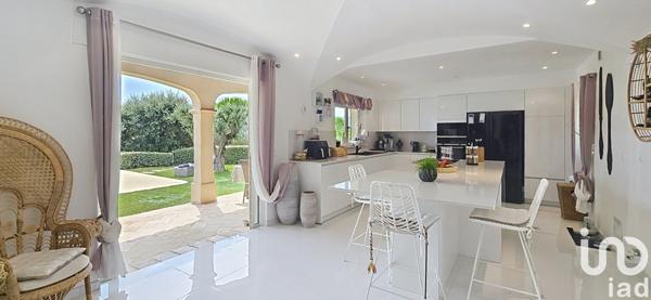 Maison à vendre 4 pièces 140 m² Sainte-Maxime